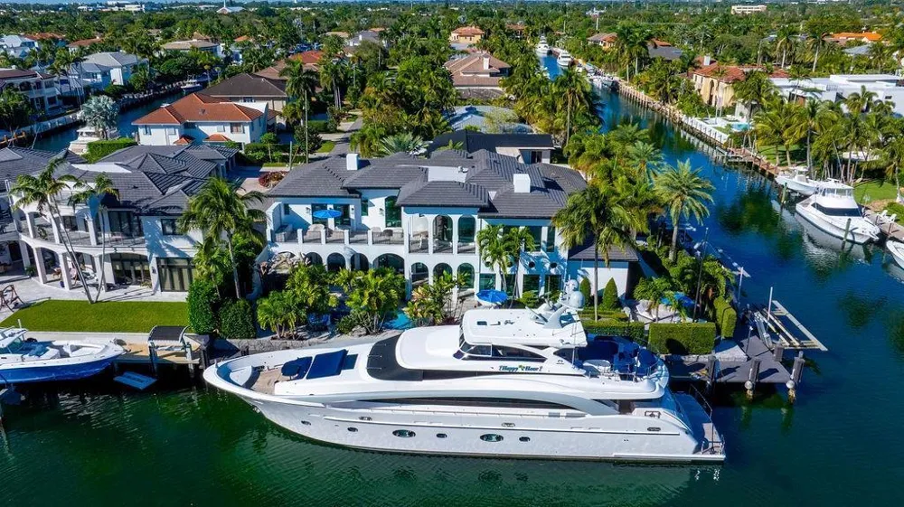 2457 NE 26TH STREET Lighthouse Point, FL 33064