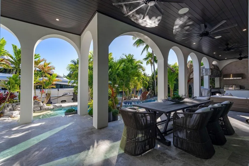 2457 NE 26TH STREET Lighthouse Point, FL 33064