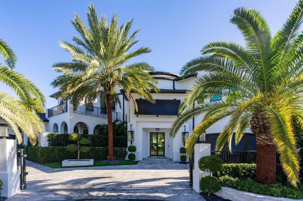 2457 NE 26TH STREET Lighthouse Point, FL 33064