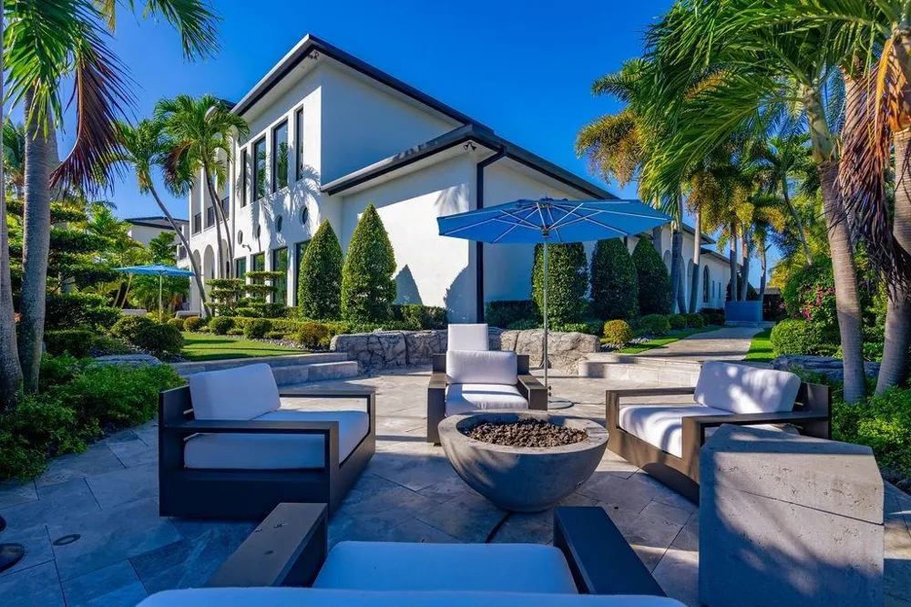 2457 NE 26TH STREET Lighthouse Point, FL 33064