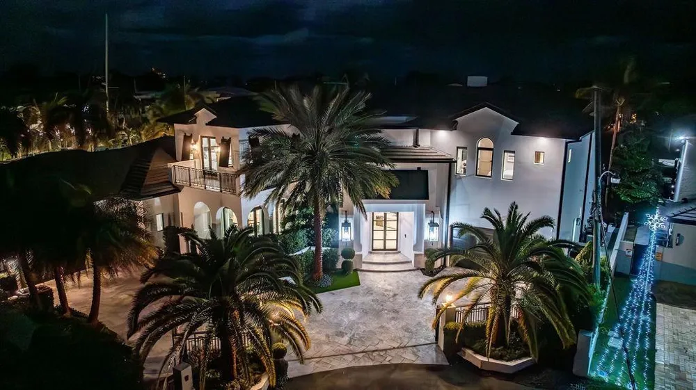 2457 NE 26TH STREET Lighthouse Point, FL 33064