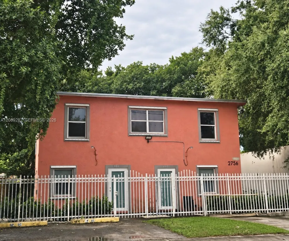 2756 NW 46th St #101 Miami, FL 33142