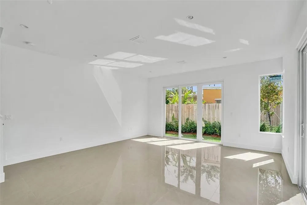 815 NE 17th Avenue #5 Fort Lauderdale, FL 33304