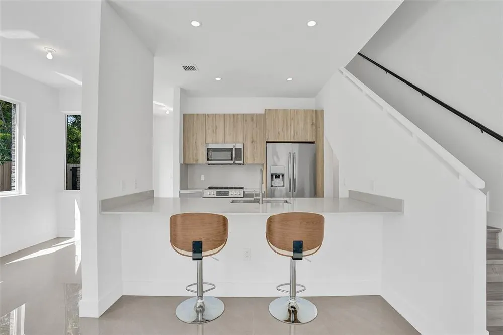 815 NE 17th Avenue #5 Fort Lauderdale, FL 33304
