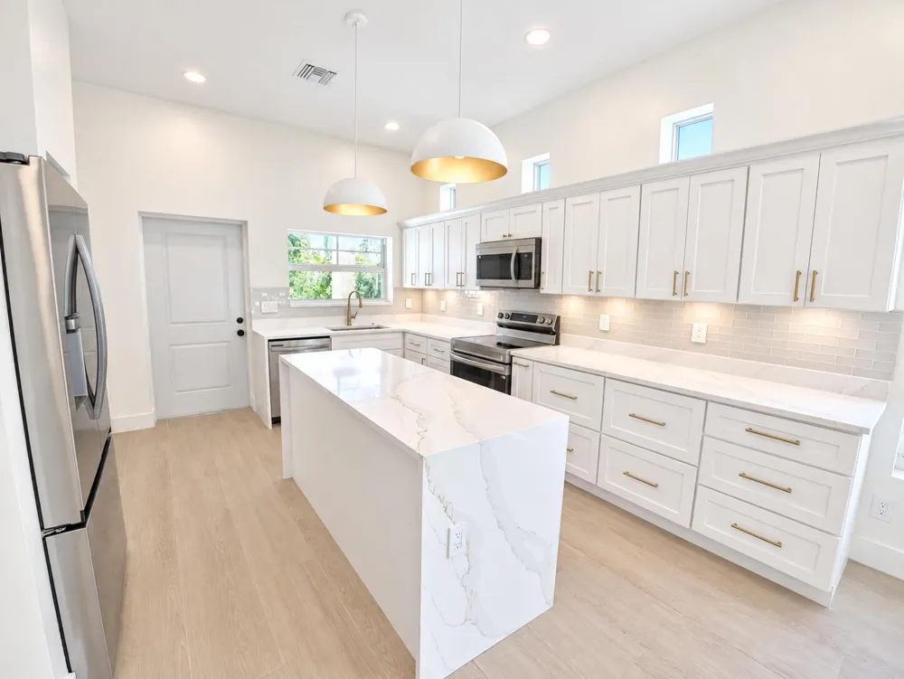 520 38TH STREET West Palm Beach, FL 33407