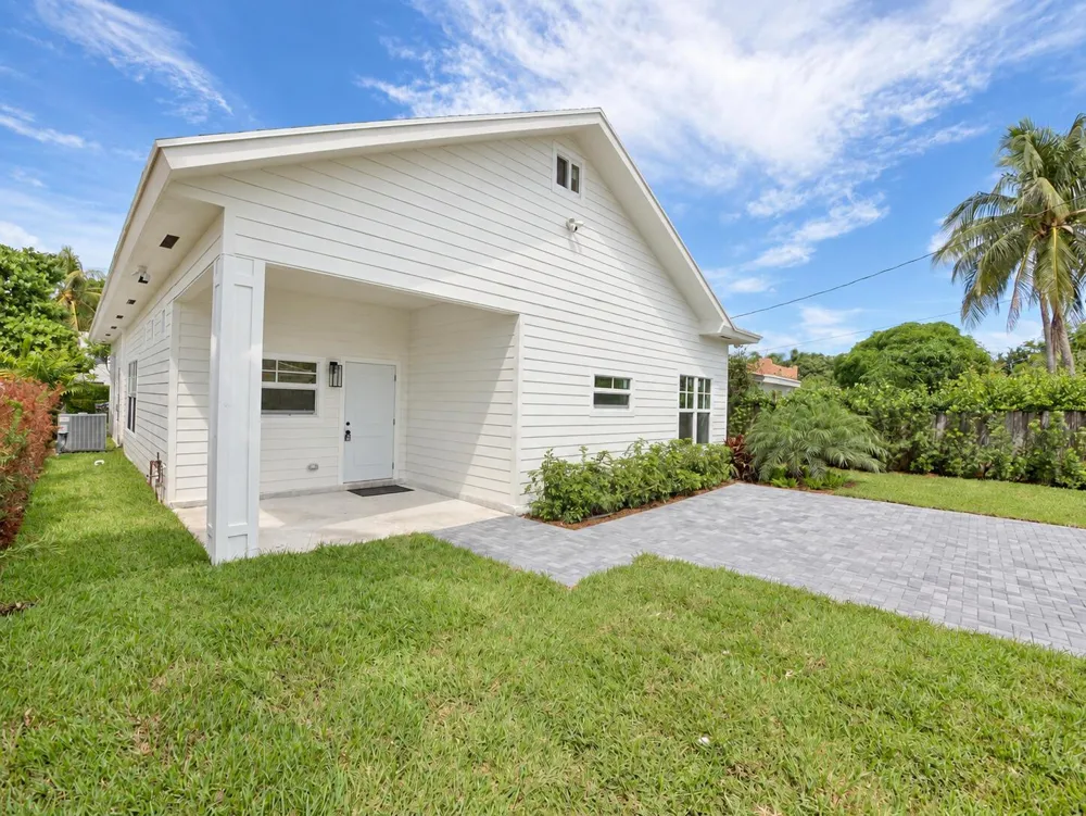 520 38TH STREET West Palm Beach, FL 33407