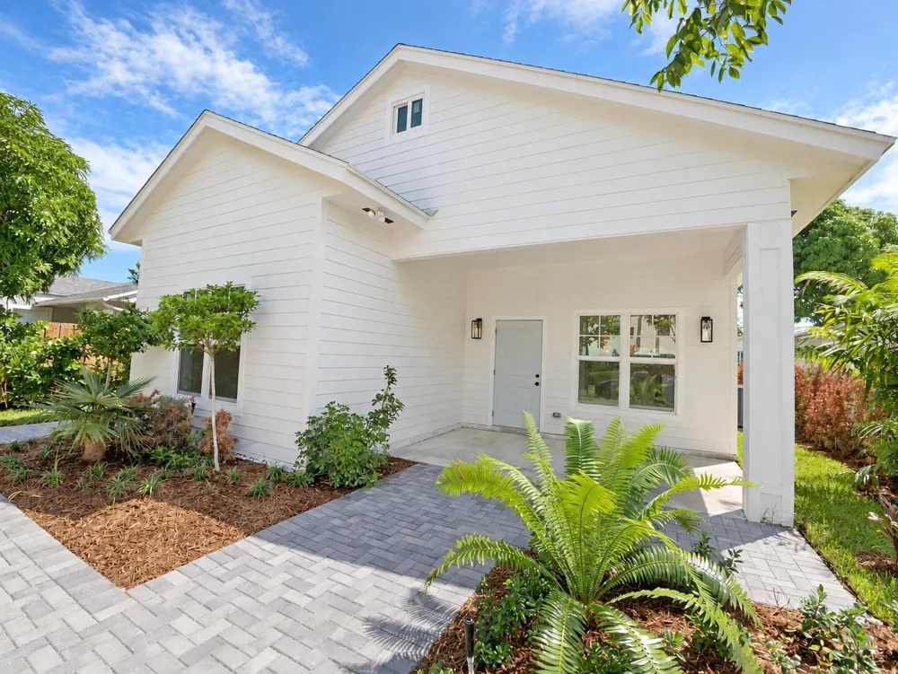 520 38TH STREET West Palm Beach, FL 33407