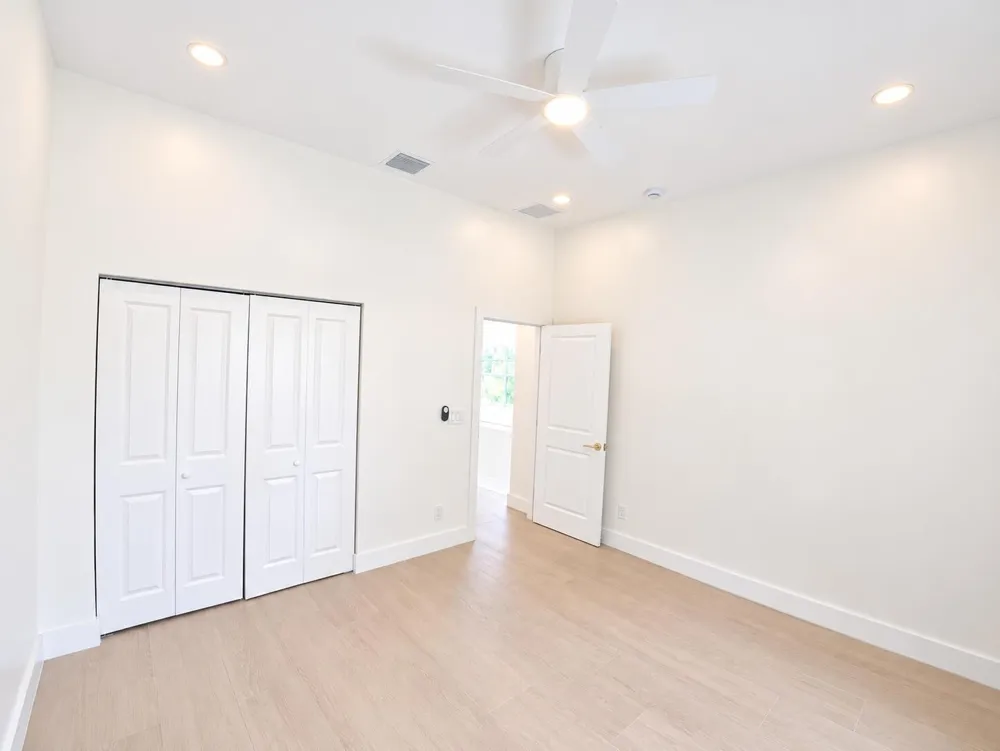 520 38TH STREET West Palm Beach, FL 33407