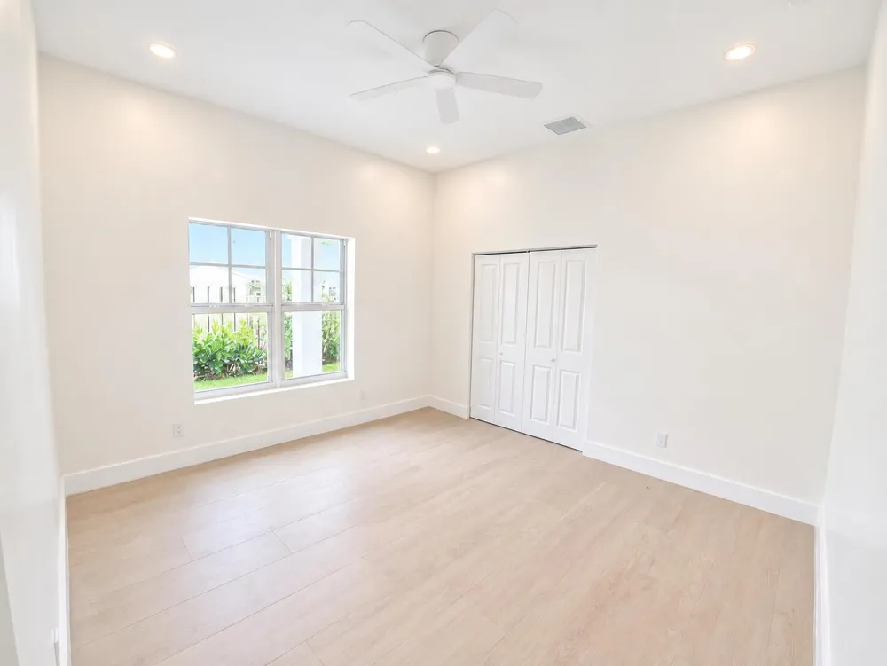 520 38TH STREET West Palm Beach, FL 33407