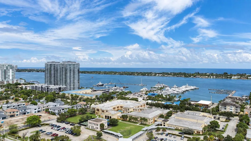 520 38TH STREET West Palm Beach, FL 33407