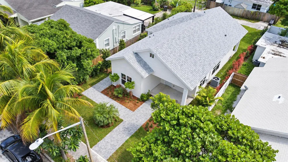 520 38TH STREET West Palm Beach, FL 33407