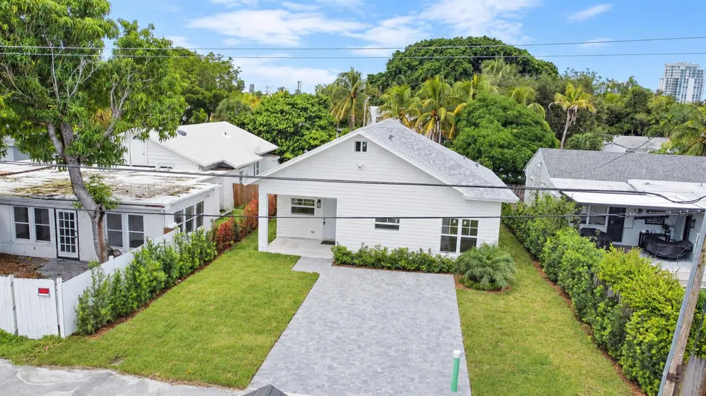 520 38TH STREET West Palm Beach, FL 33407