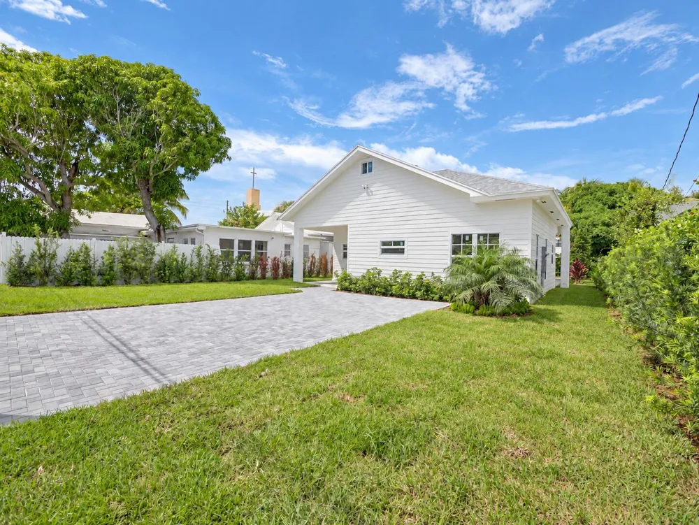 520 38TH STREET West Palm Beach, FL 33407