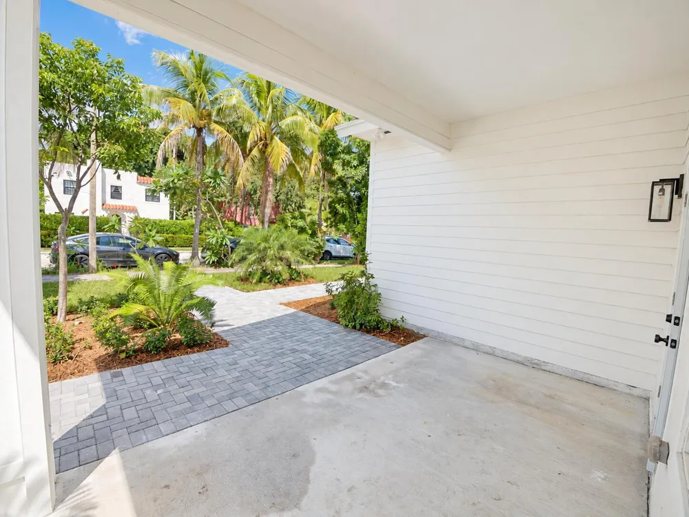 520 38TH STREET West Palm Beach, FL 33407