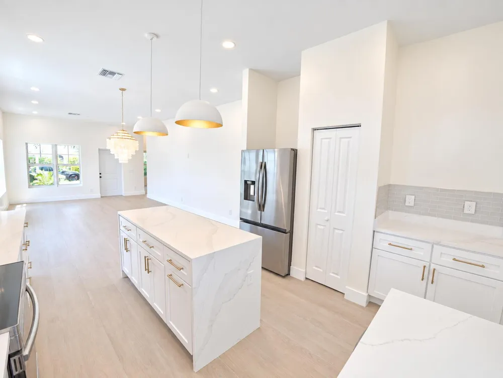 520 38TH STREET West Palm Beach, FL 33407