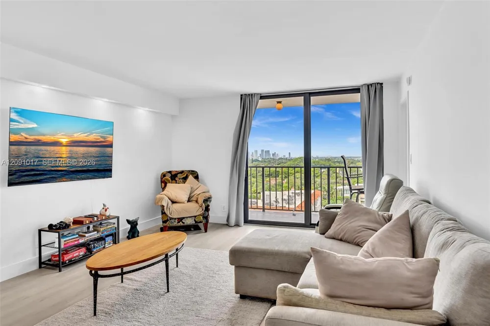2625 Collins Ave #1109 Miami Beach, FL 33140