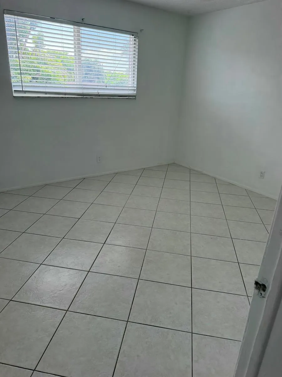 1816 E OAKLAND PARK BOULEVARD #74 Oakland Park, FL 33306