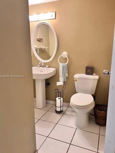 2625 Collins Ave #804 Miami Beach, FL 33140