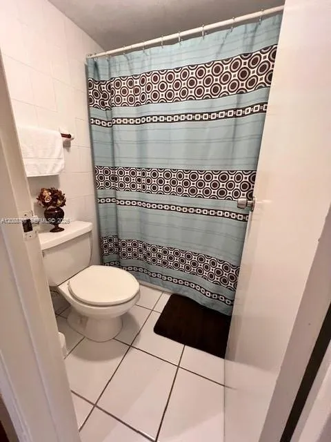 2625 Collins Ave #804 Miami Beach, FL 33140