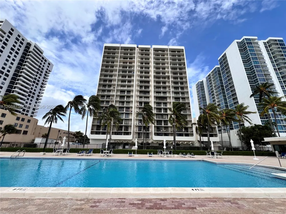 2625 Collins Ave #804 Miami Beach, FL 33140