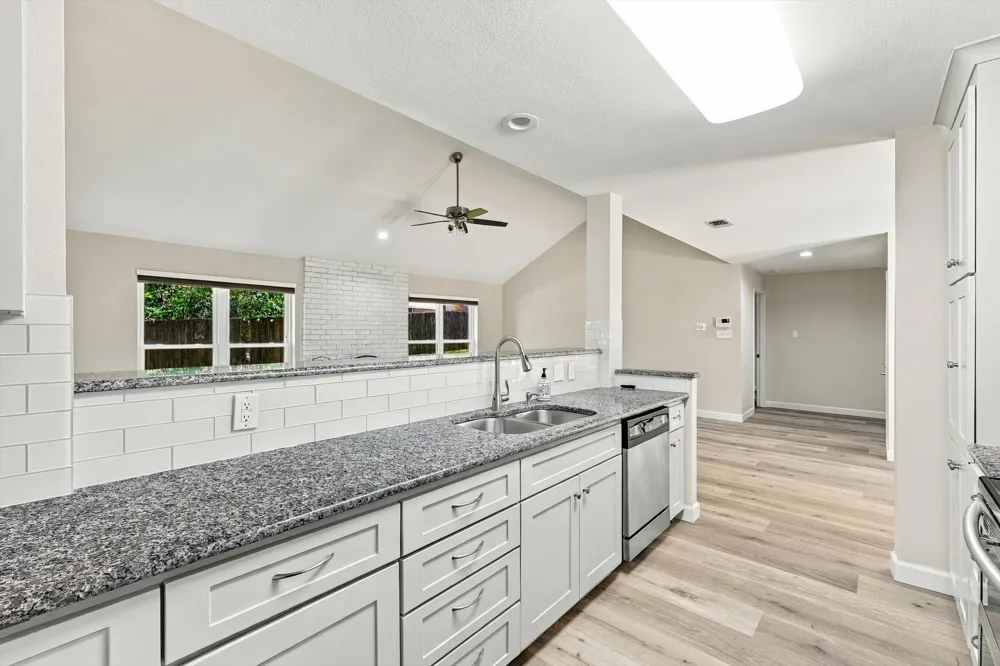 3400 Pecan Circle Bedford, TX 76021