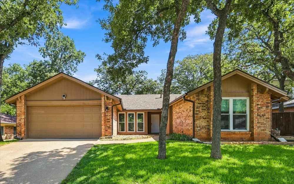 3400 Pecan Circle Bedford, TX 76021