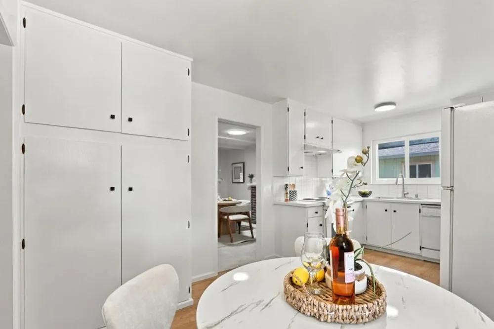 874 San Ardo Way Mountain View, CA 94043