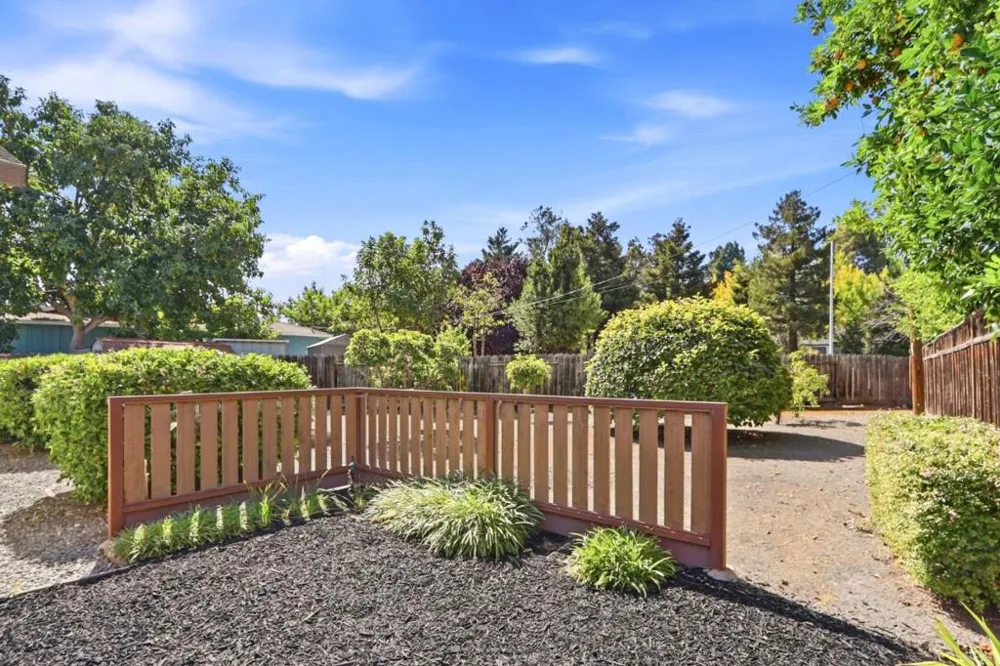 874 San Ardo Way Mountain View, CA 94043