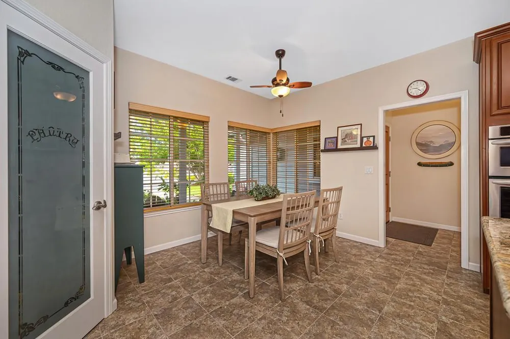 807 Mesa Vista Way Auburn, CA 95603