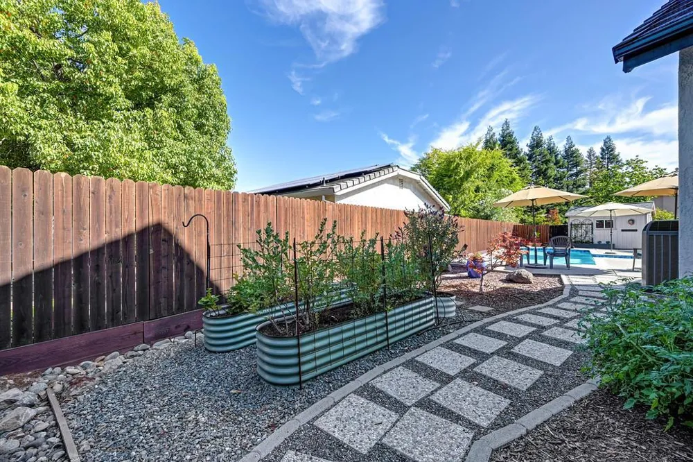 807 Mesa Vista Way Auburn, CA 95603