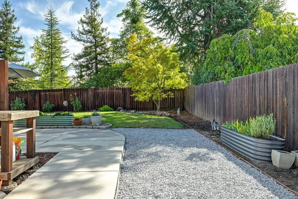 807 Mesa Vista Way Auburn, CA 95603