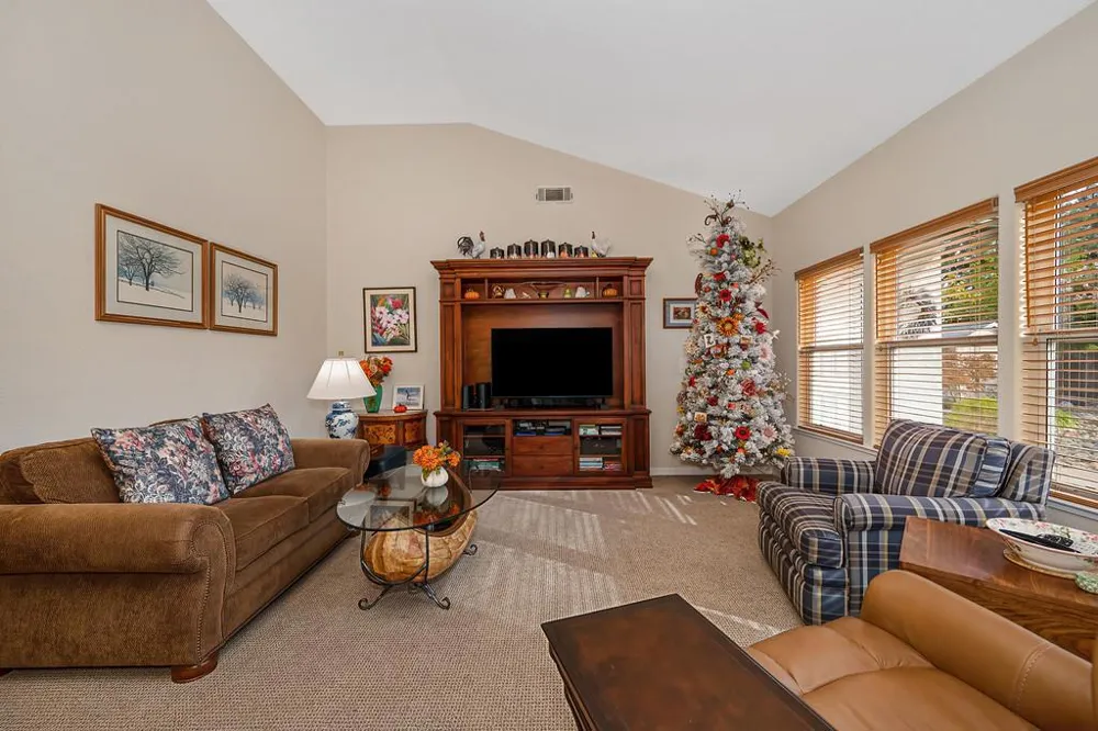 807 Mesa Vista Way Auburn, CA 95603