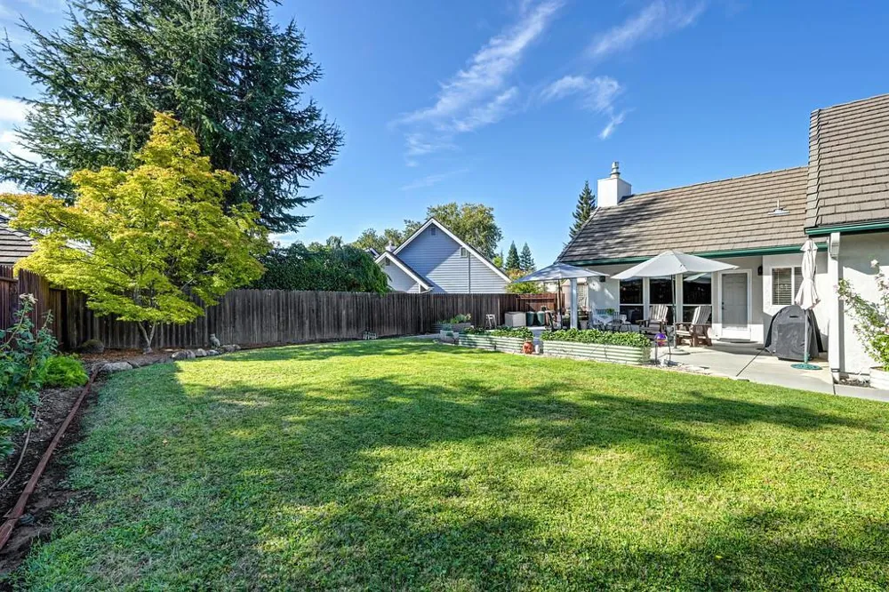 807 Mesa Vista Way Auburn, CA 95603