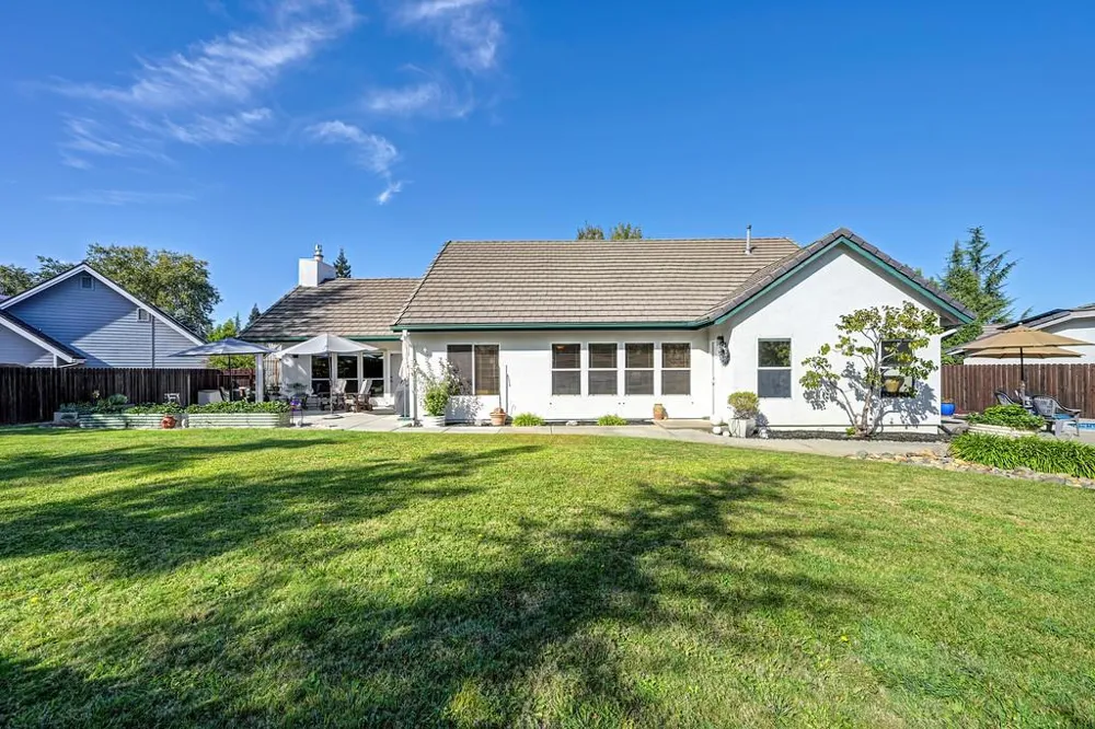 807 Mesa Vista Way Auburn, CA 95603