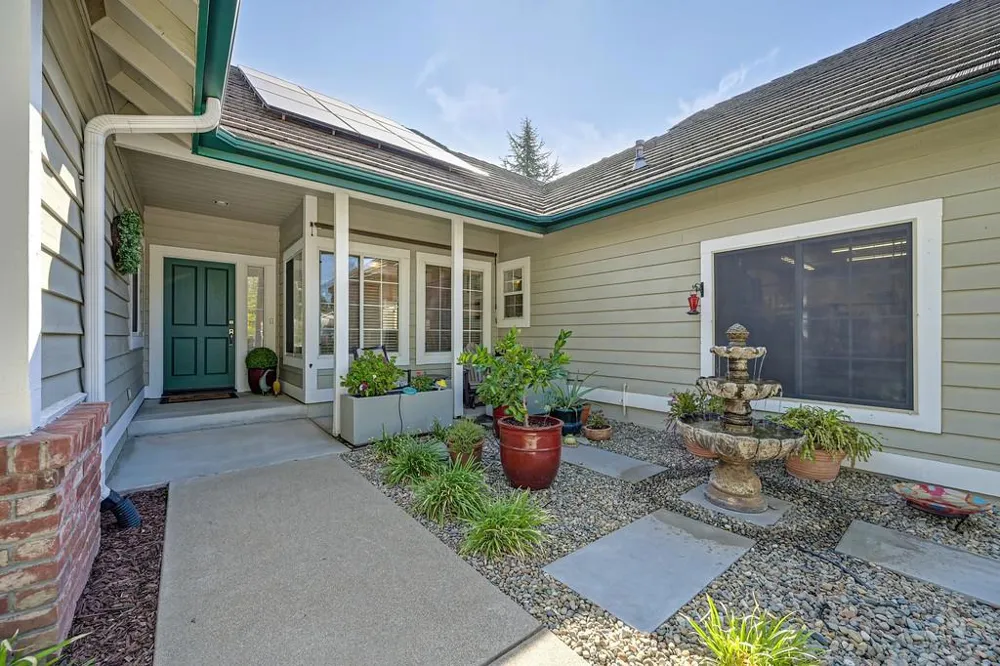 807 Mesa Vista Way Auburn, CA 95603