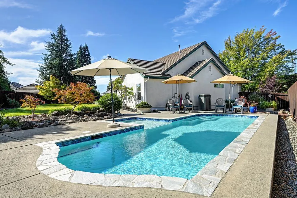 807 Mesa Vista Way Auburn, CA 95603