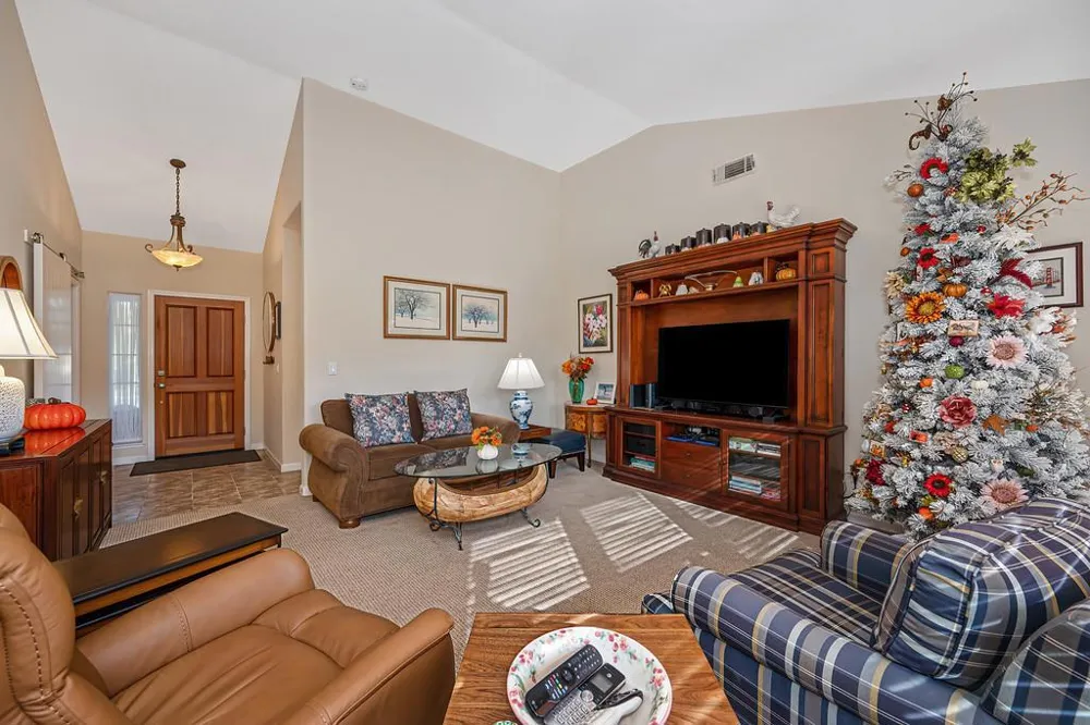 807 Mesa Vista Way Auburn, CA 95603