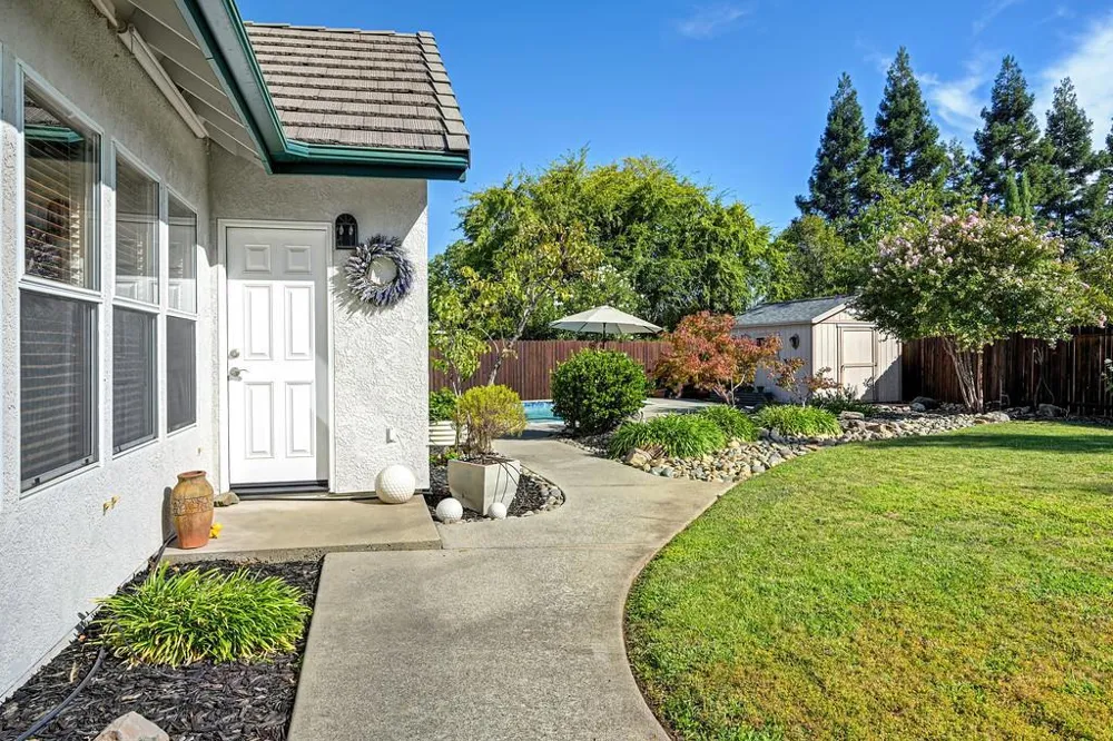 807 Mesa Vista Way Auburn, CA 95603