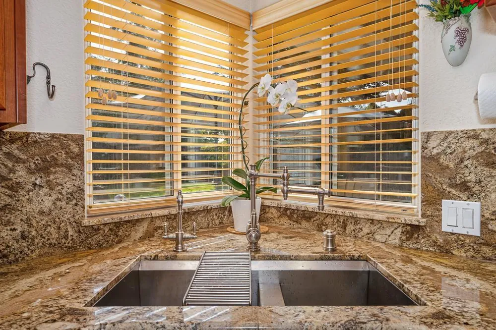 807 Mesa Vista Way Auburn, CA 95603