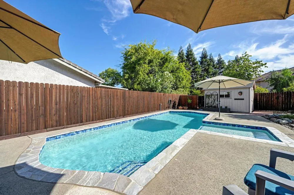 807 Mesa Vista Way Auburn, CA 95603