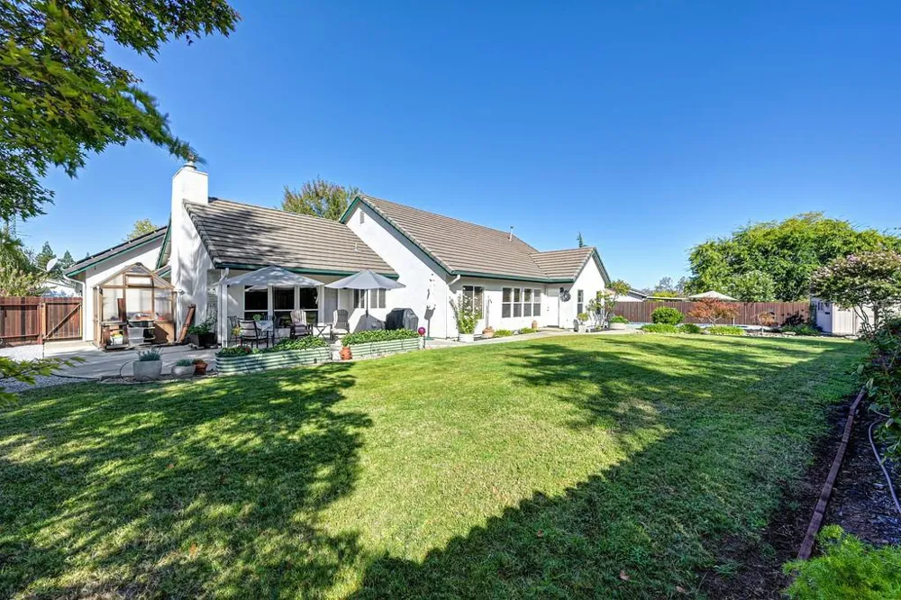 807 Mesa Vista Way Auburn, CA 95603