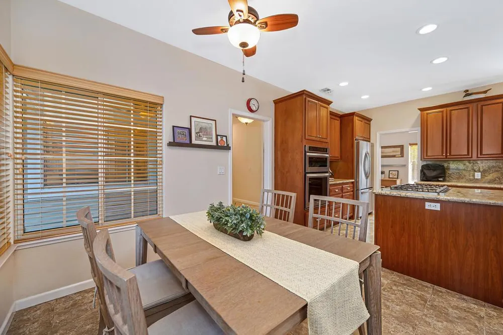 807 Mesa Vista Way Auburn, CA 95603