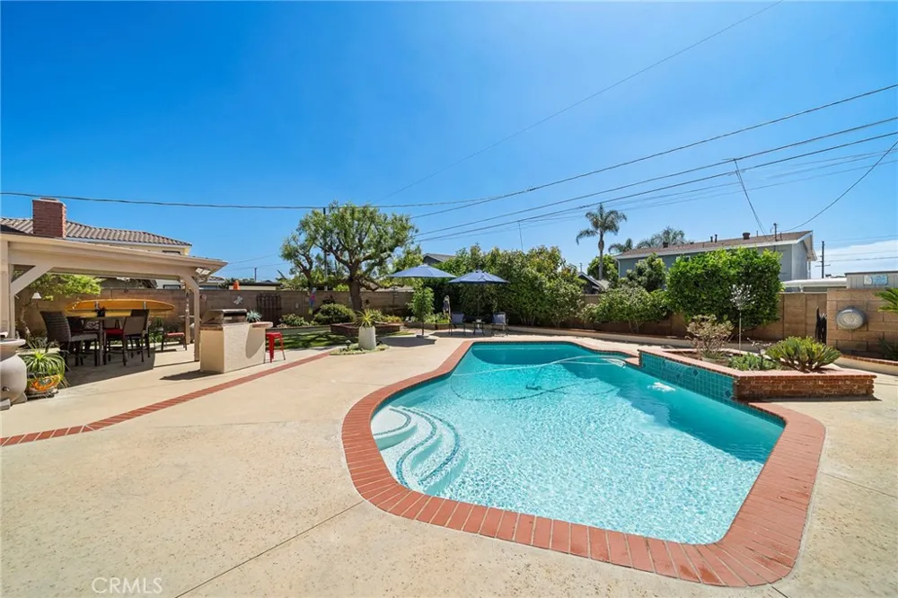 9690 Dove Circle Fountain Valley, CA 92708