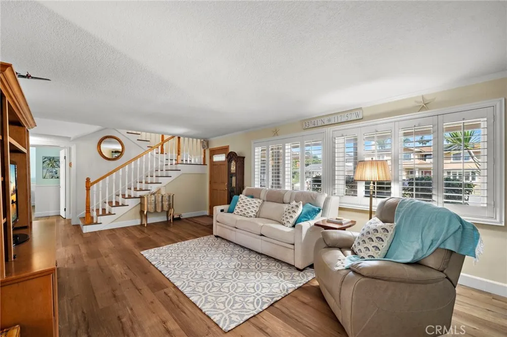 9690 Dove Circle Fountain Valley, CA 92708