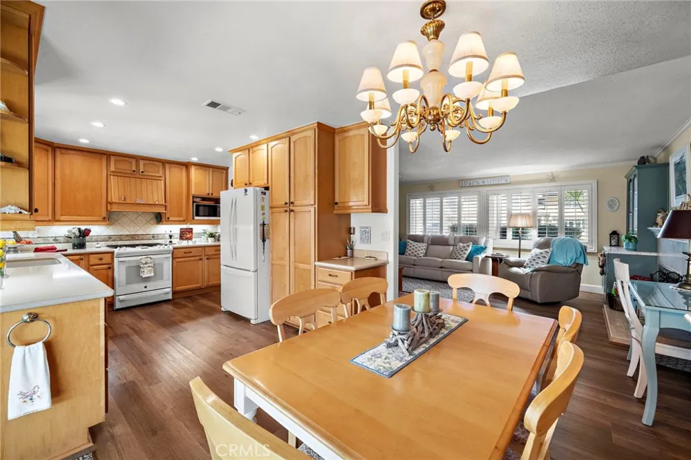 9690 Dove Circle Fountain Valley, CA 92708