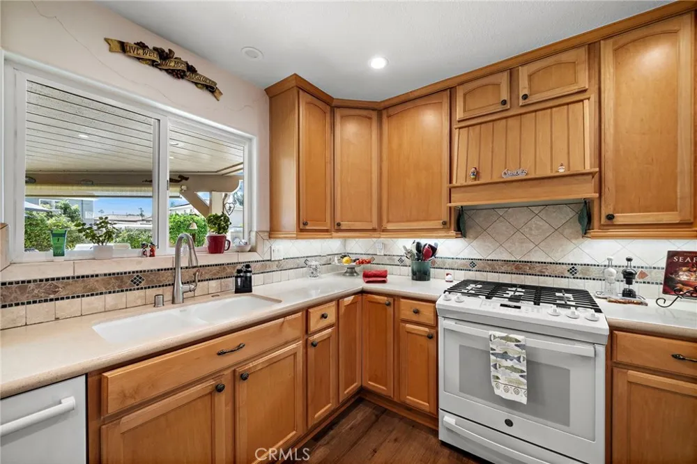 9690 Dove Circle Fountain Valley, CA 92708