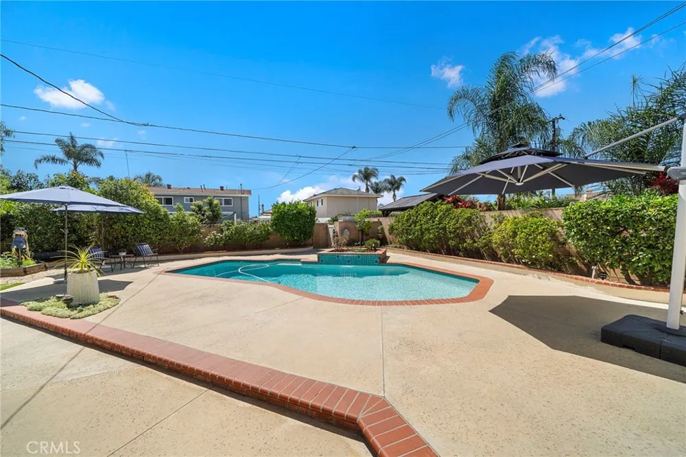9690 Dove Circle Fountain Valley, CA 92708
