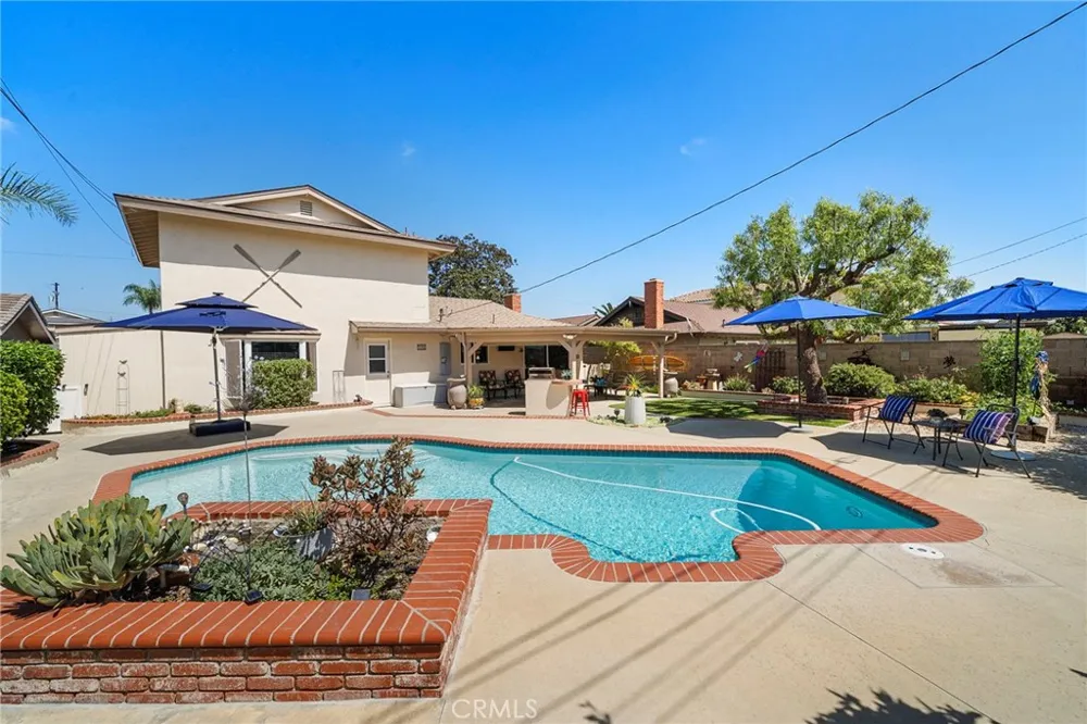 9690 Dove Circle Fountain Valley, CA 92708
