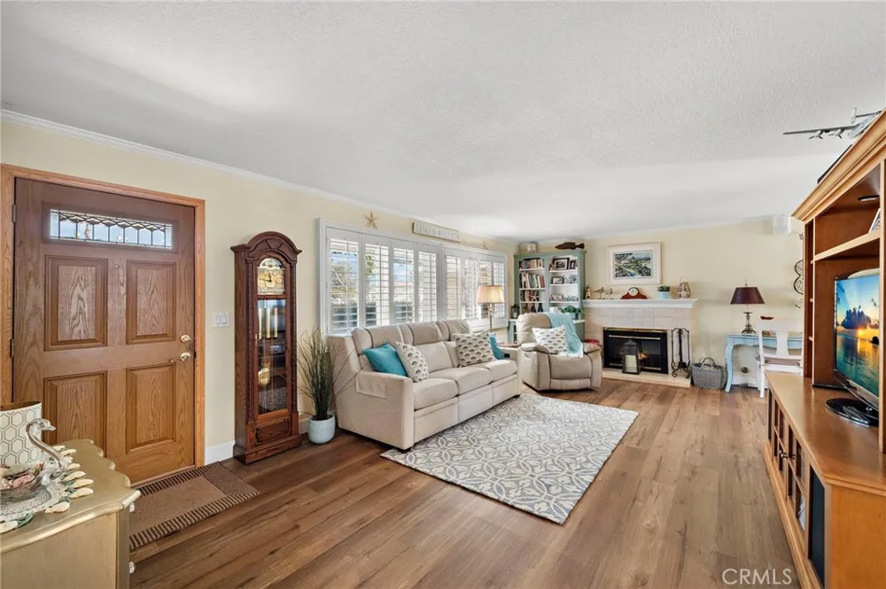 9690 Dove Circle Fountain Valley, CA 92708