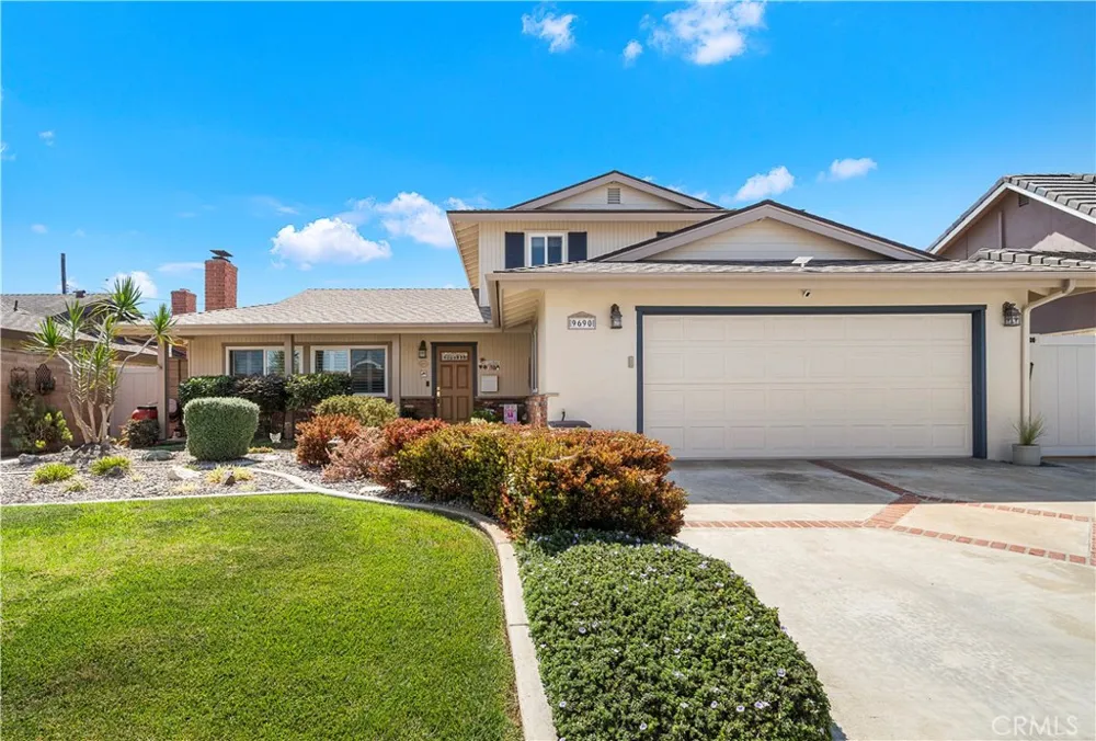 9690 Dove Circle Fountain Valley, CA 92708